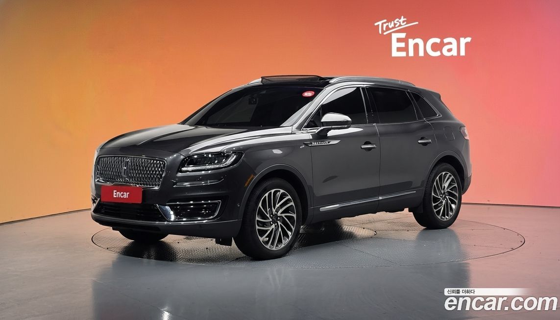 Lincoln Nautilus 2020