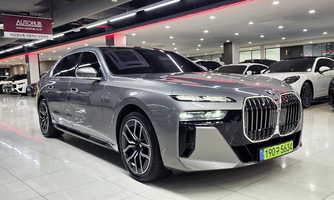 BMW 7-Series 2025