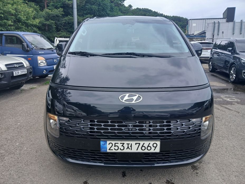 Hyundai Staria 2023
