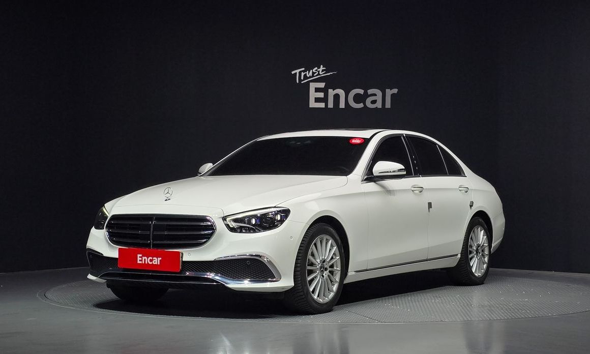 Mercedes-Benz E-Class 2021