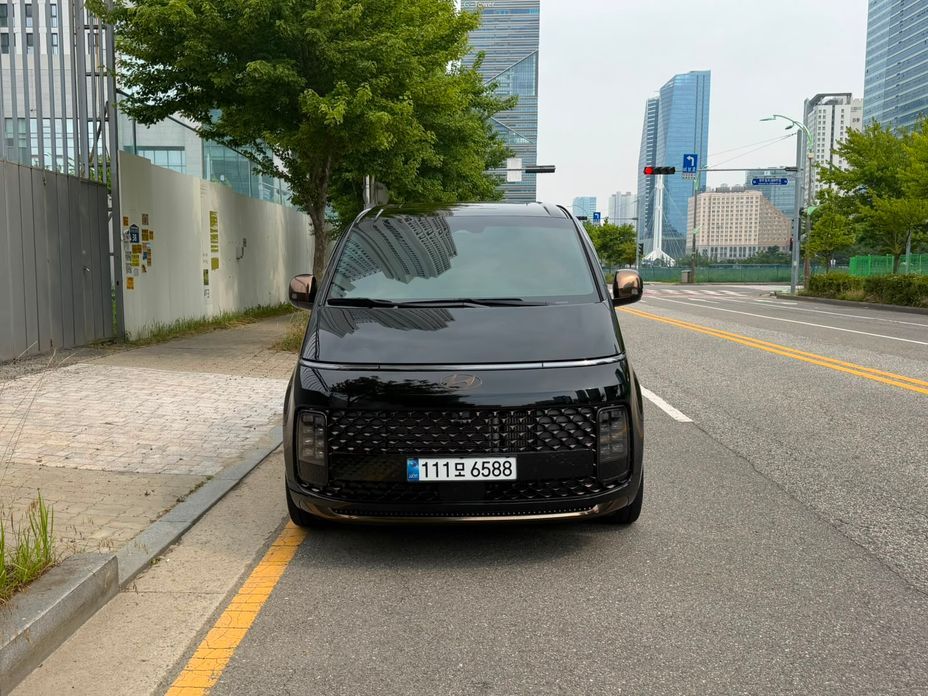 Hyundai Staria 2025