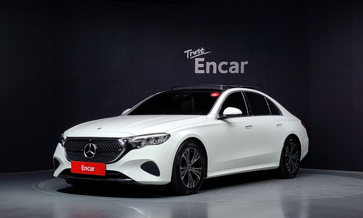 Mercedes-Benz E-Class 2025