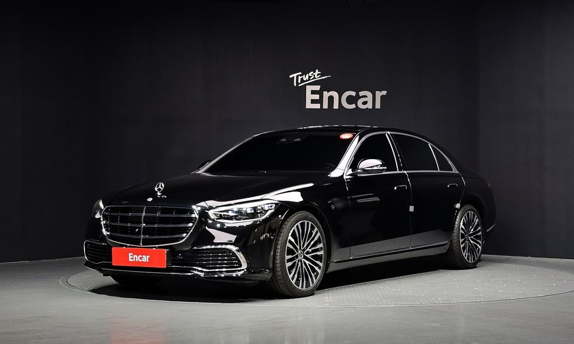 Mercedes-Benz S-Class 2023