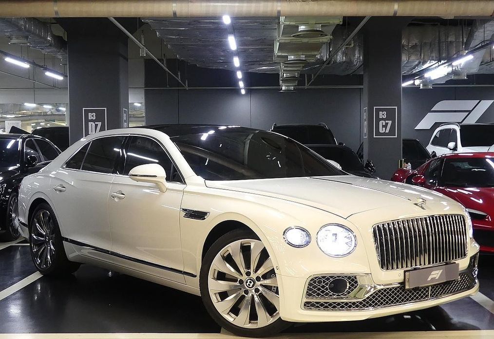 Bentley Flying Spur 2022
