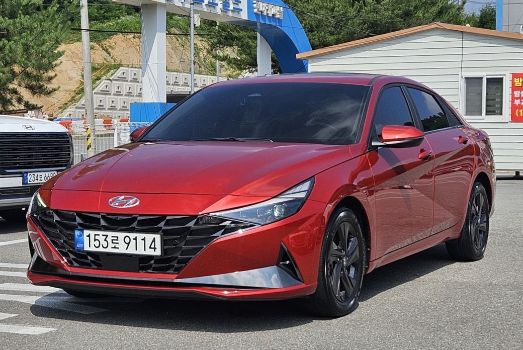 Hyundai AVANTE 2021