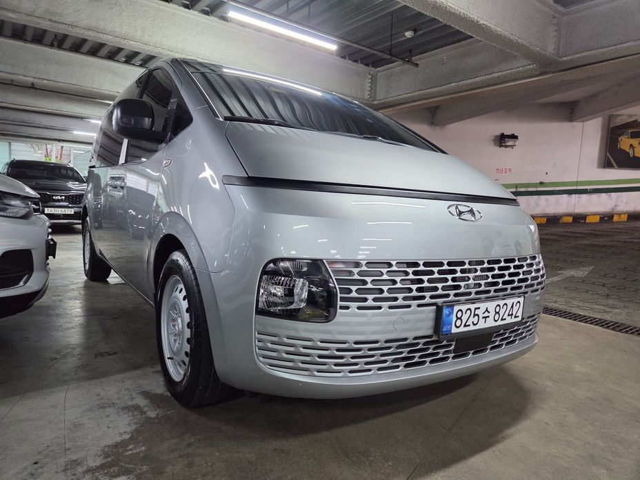 Hyundai Staria 2022