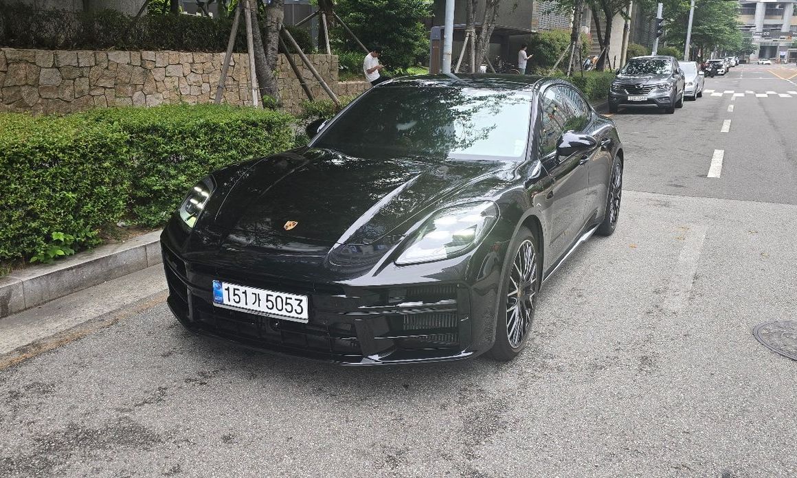 Porsche Panamera 2024