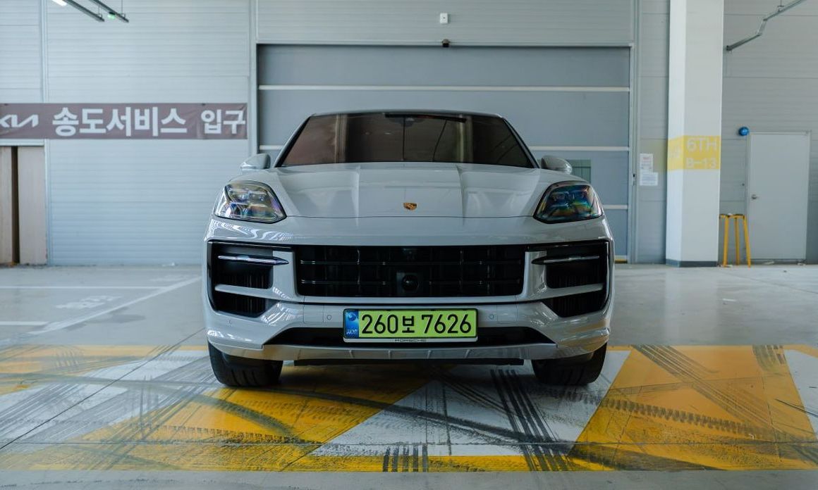 Porsche Cayenne 2025