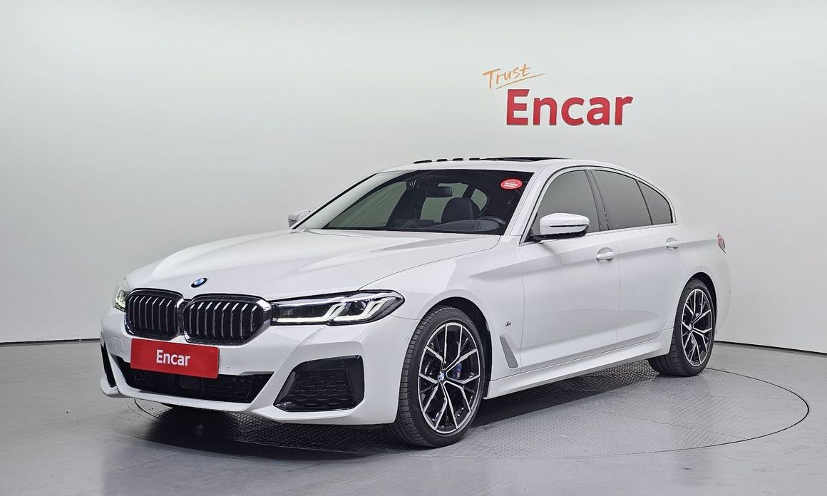 BMW 5-Series 2023