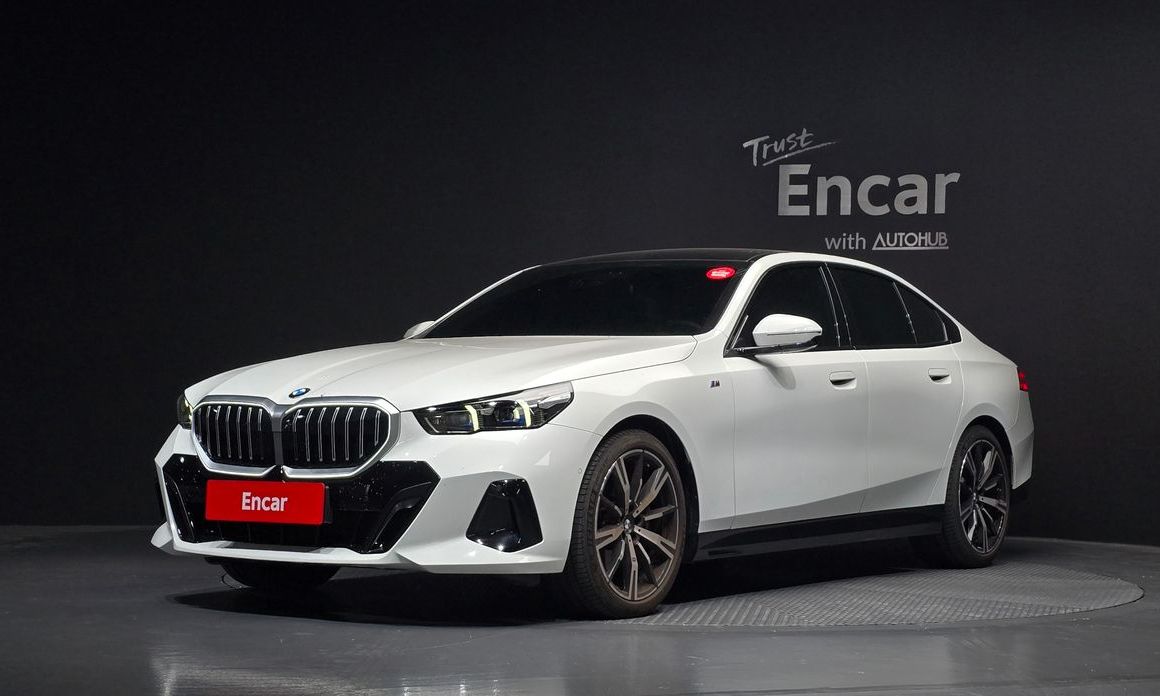 BMW 5-Series 2025