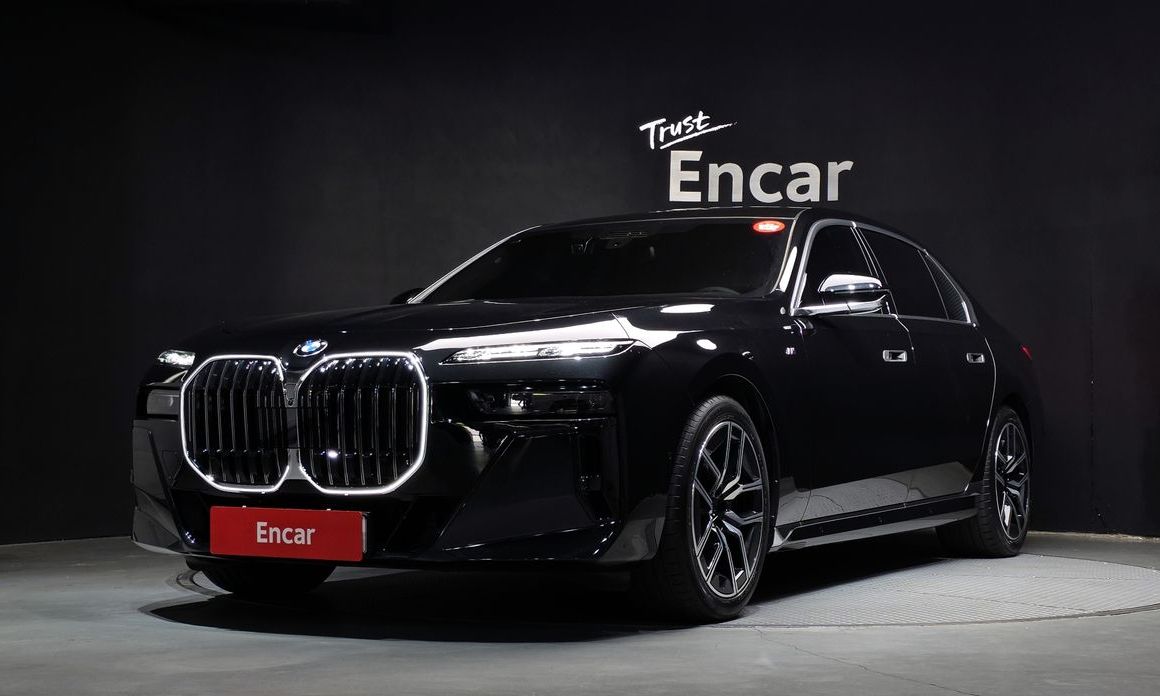 BMW 7-Series 2025