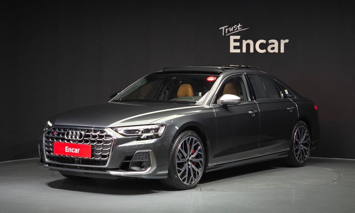 Audi S8 2025