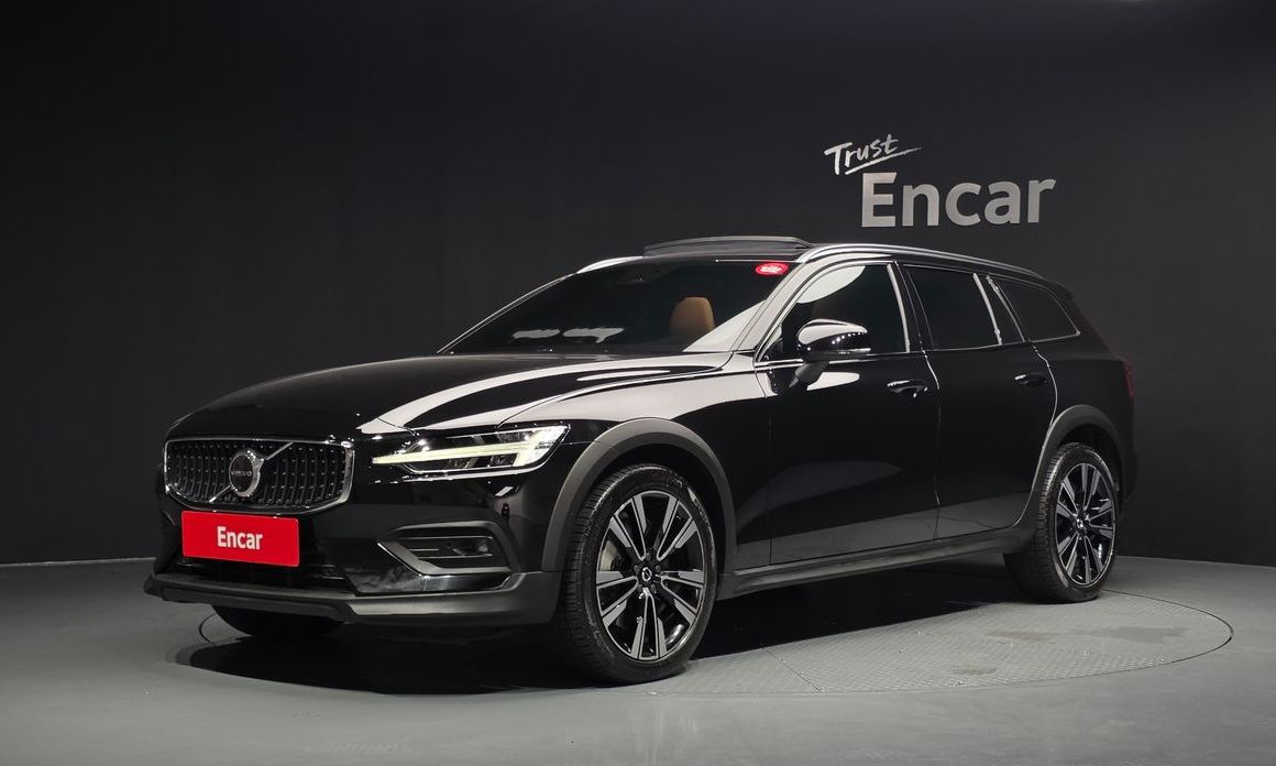 Volvo V60 2023