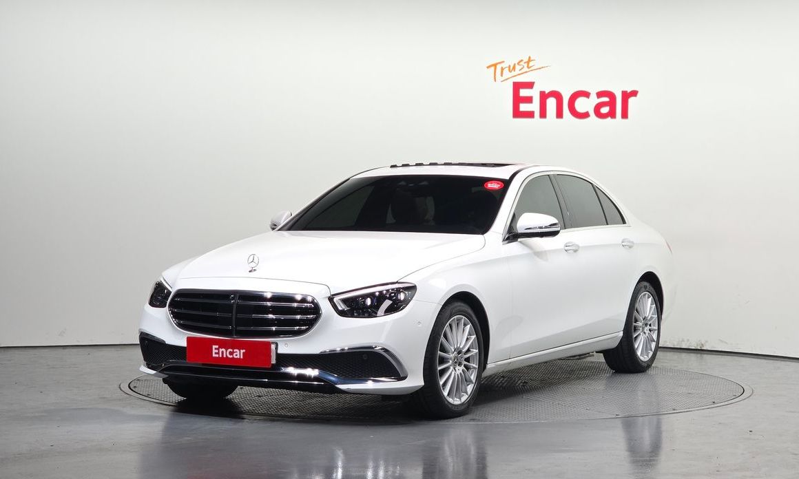 Mercedes-Benz E-Class 2023