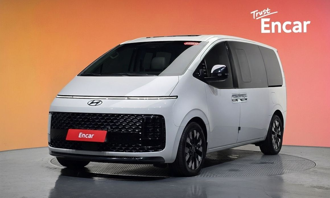 Hyundai Staria 2025
