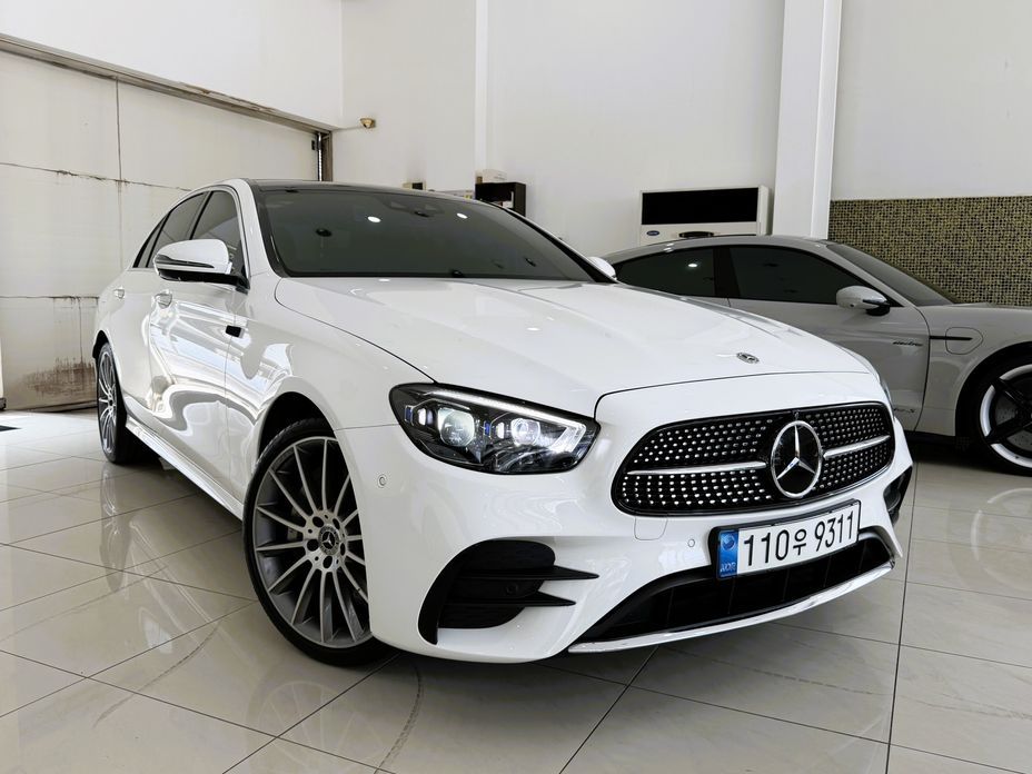 Mercedes-Benz E-Class 2022