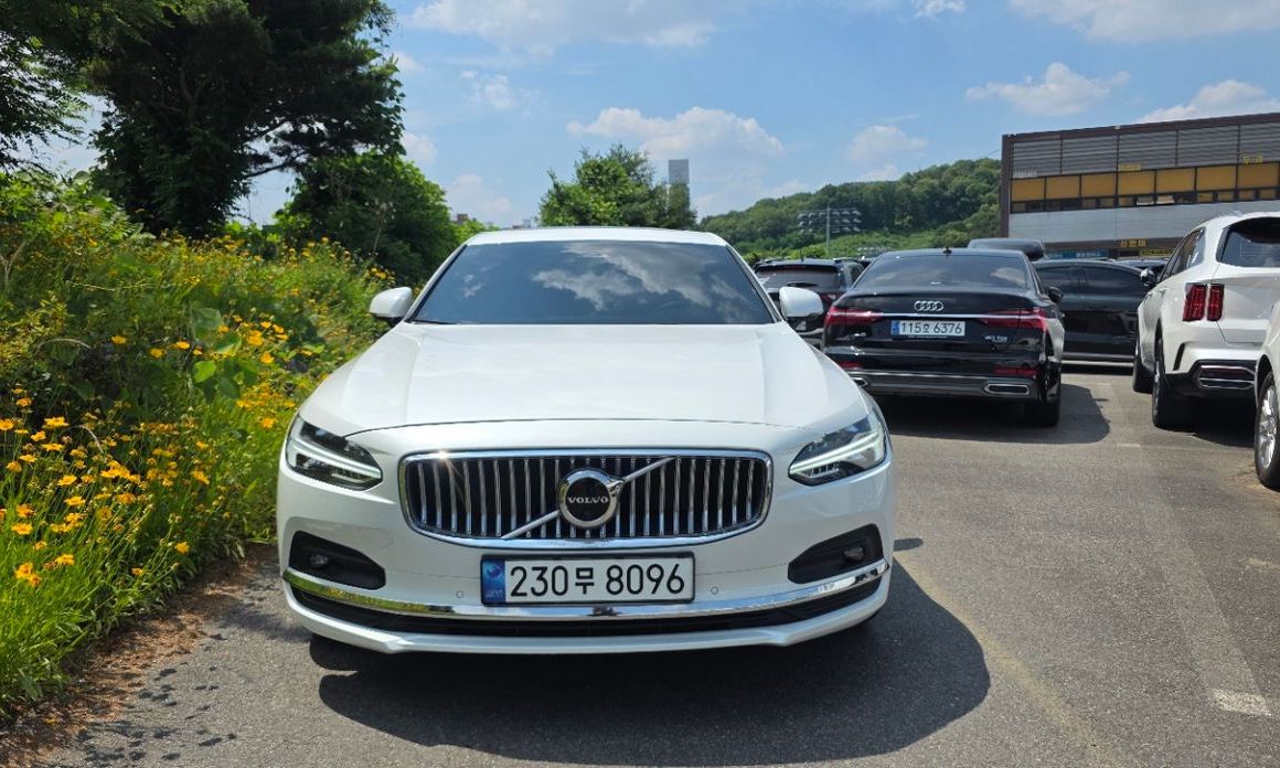Volvo S90 2023
