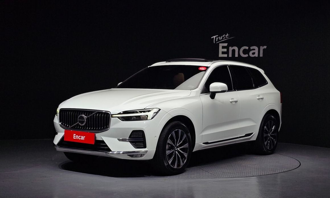 Volvo XC60 2025