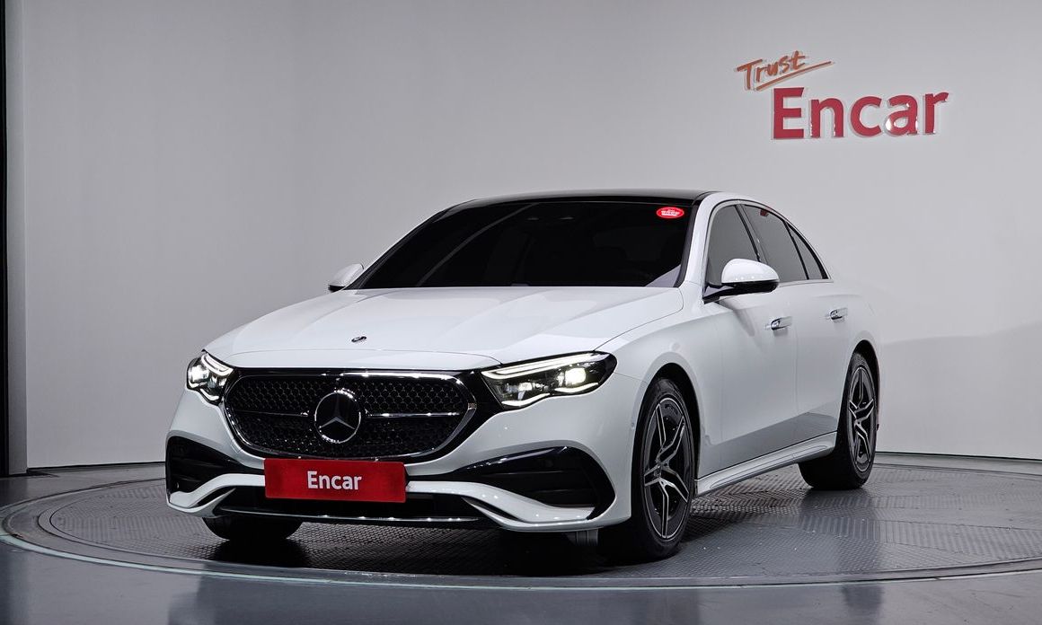 Mercedes-Benz E-Class 2024