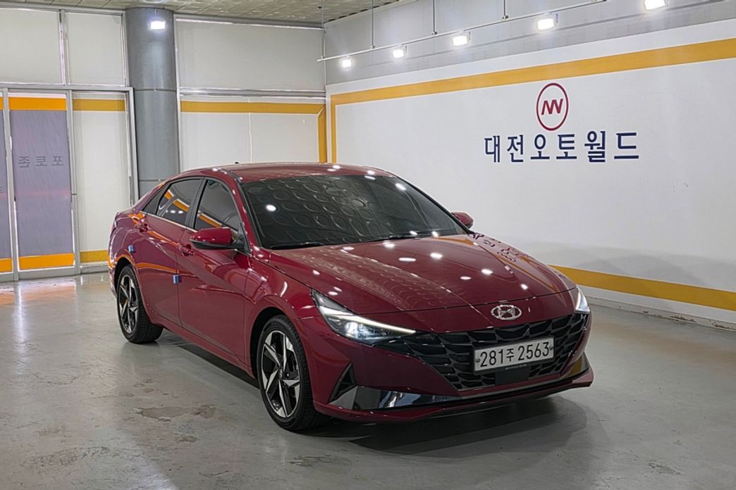 Hyundai AVANTE 2021
