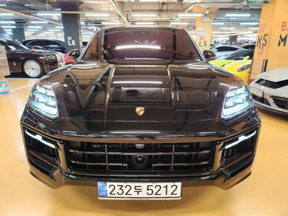 Porsche Cayenne 2025