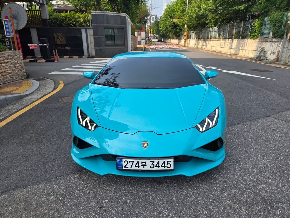 Lamborghini Huracan 2021