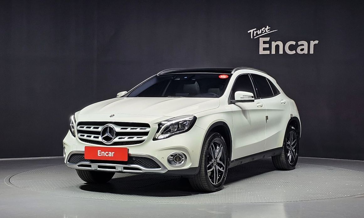 Mercedes-Benz GLA-Class 2019