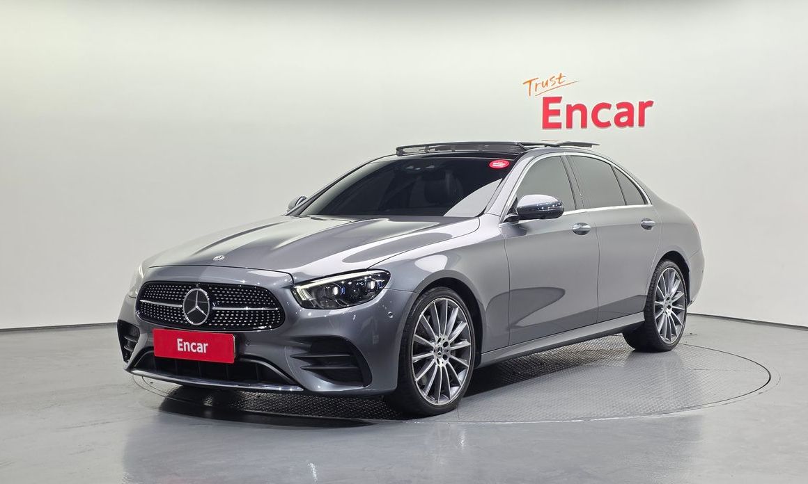 Mercedes-Benz E-Class 2022