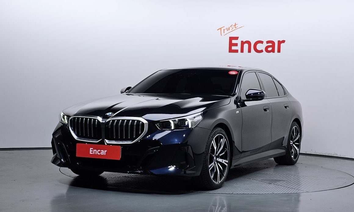 BMW 5-Series 2025