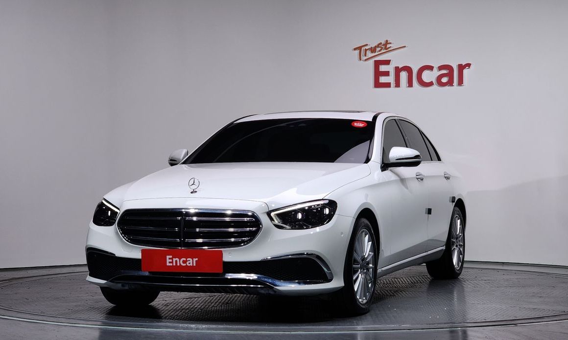 Mercedes-Benz E-Class 2021