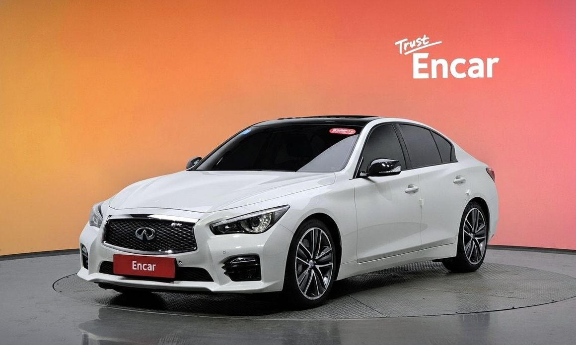 Infiniti Q50 2016