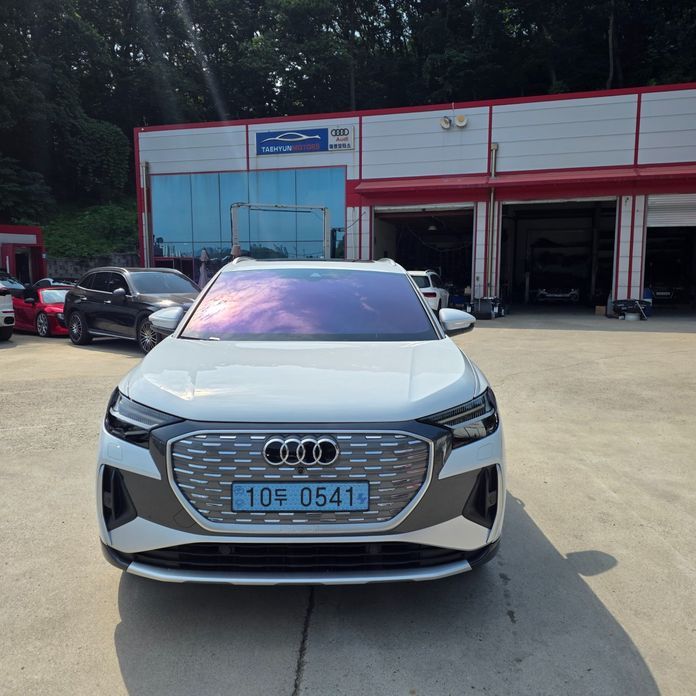 Audi Q4 e-tron 2025