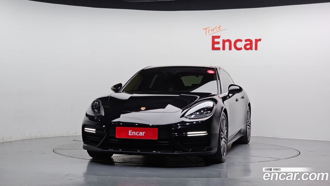 Porsche Panamera 2020