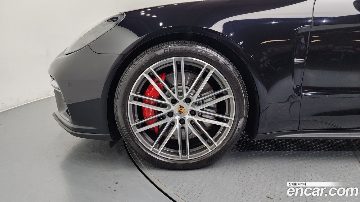 Porsche Panamera 2020