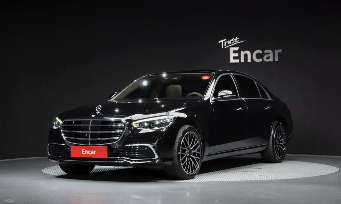 Mercedes-Benz S-Class 2025