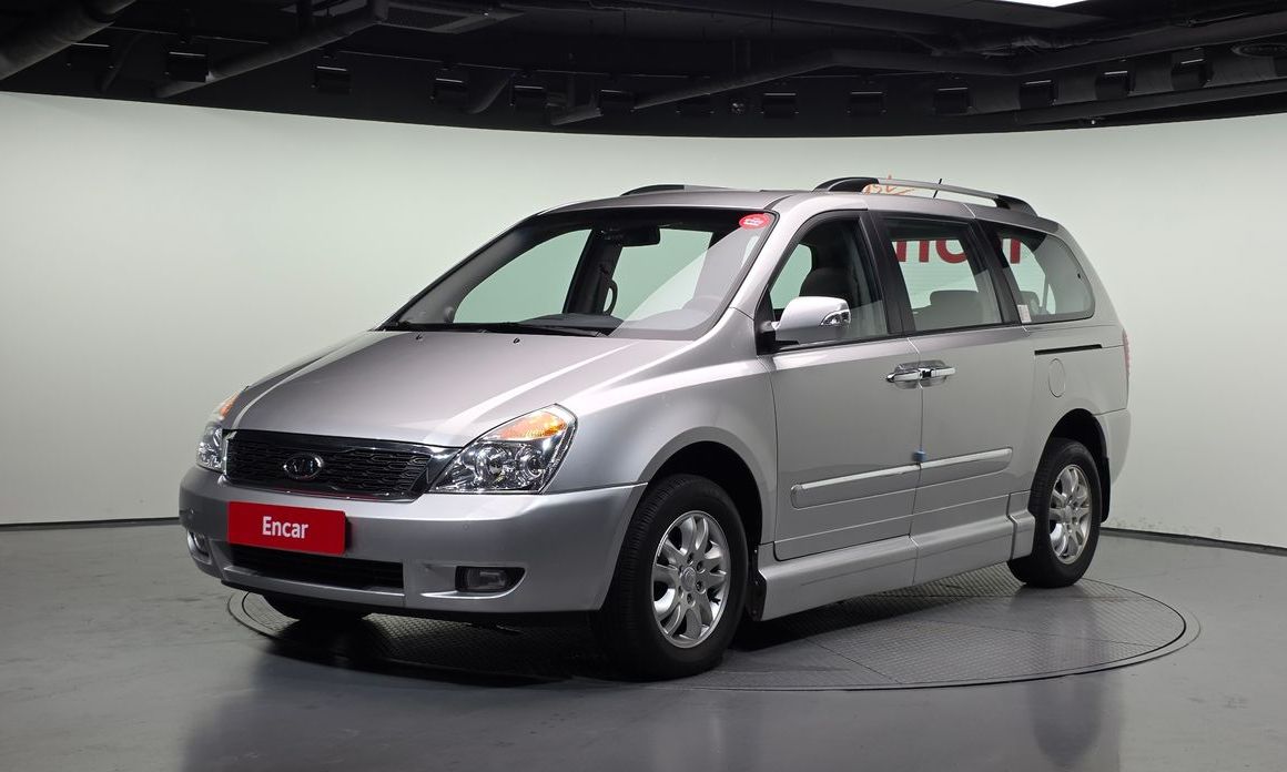 Kia Canival 2011