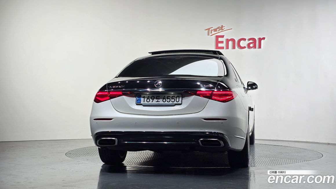 Mercedes-Benz S-Class 2023