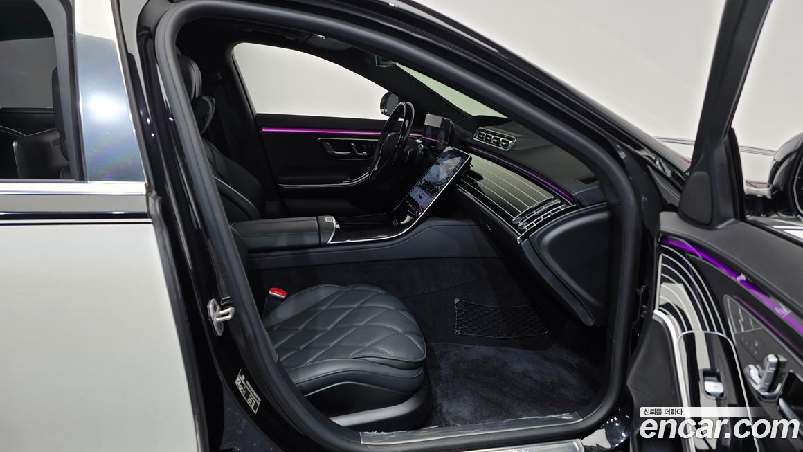 Mercedes-Benz S-Class 2023