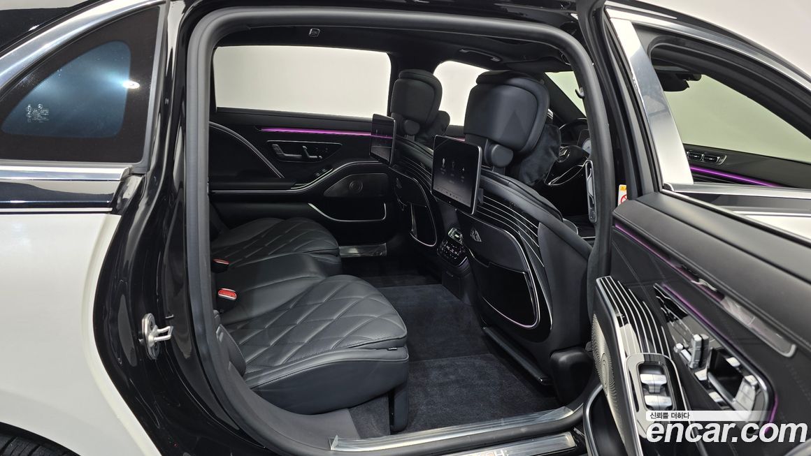 Mercedes-Benz S-Class 2023