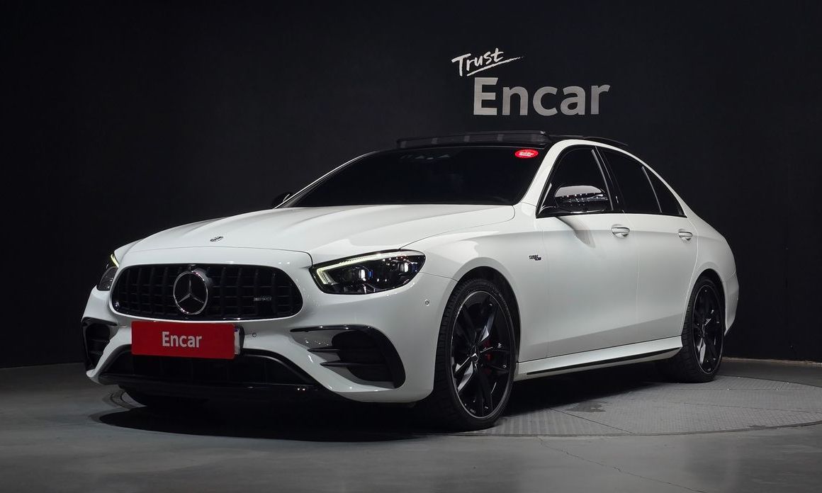 Mercedes-Benz E-Class 2023