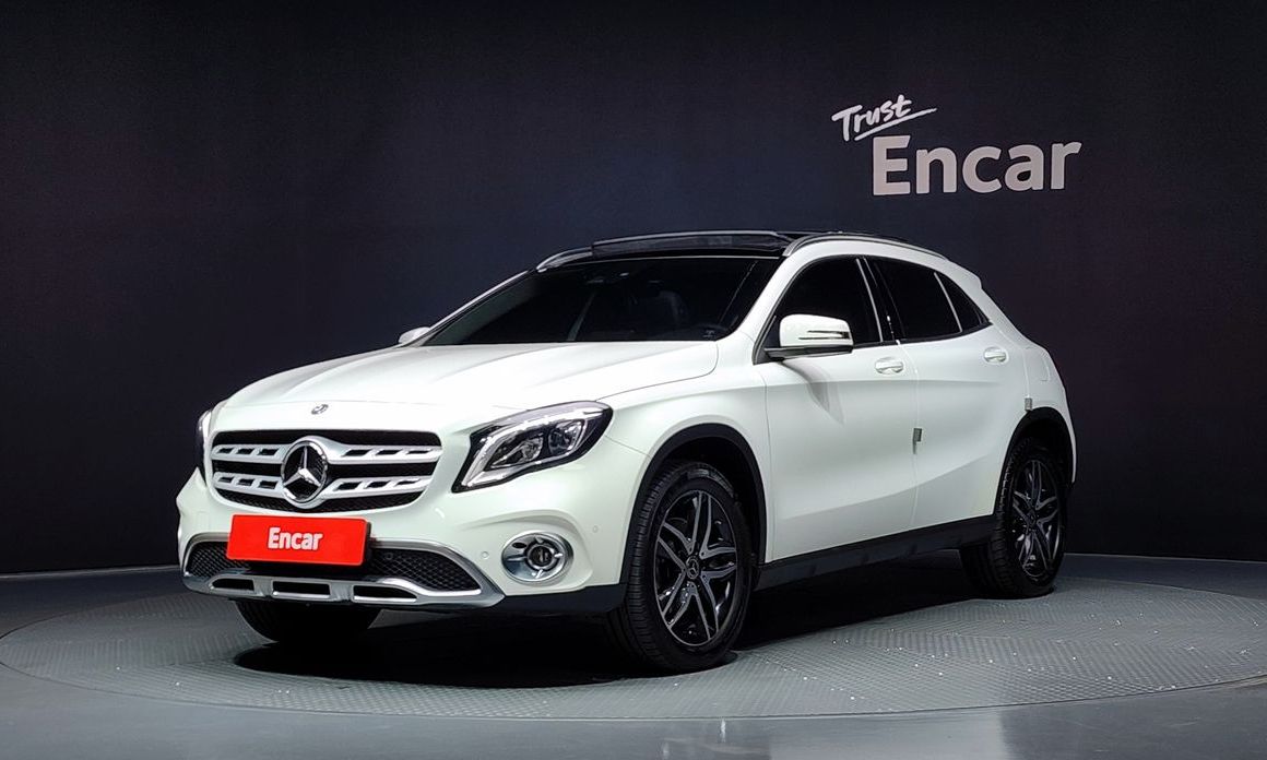 Mercedes-Benz GLA-Class 2019