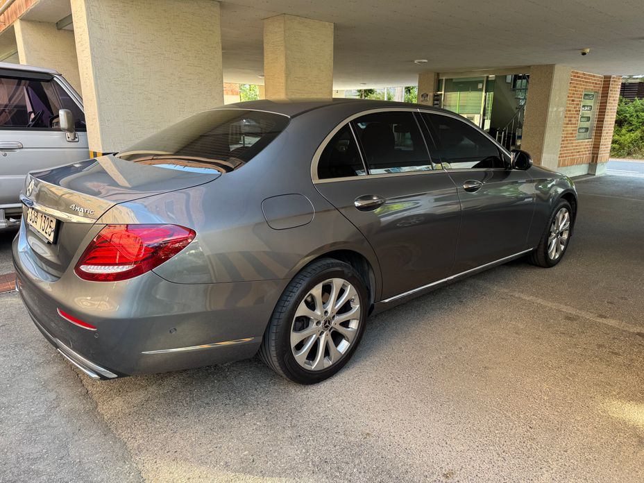 Mercedes-Benz E-Class 2019