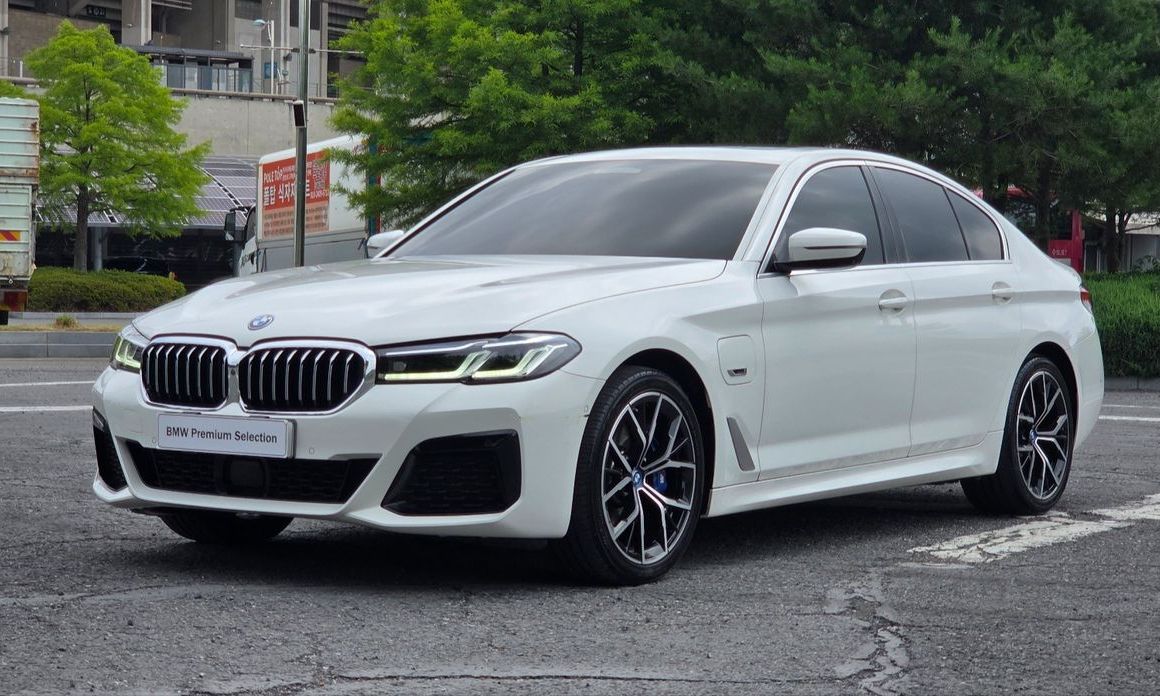 BMW 5-Series 2022