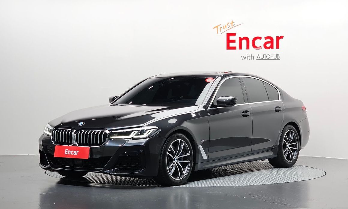 BMW 5-Series 2023