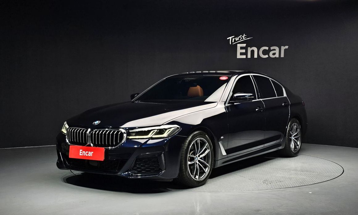 BMW 5-Series 2023