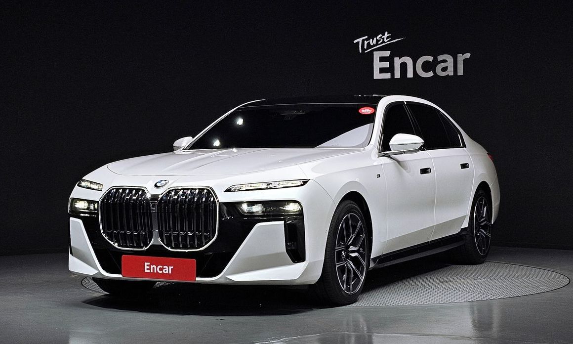 BMW 7-Series 2023