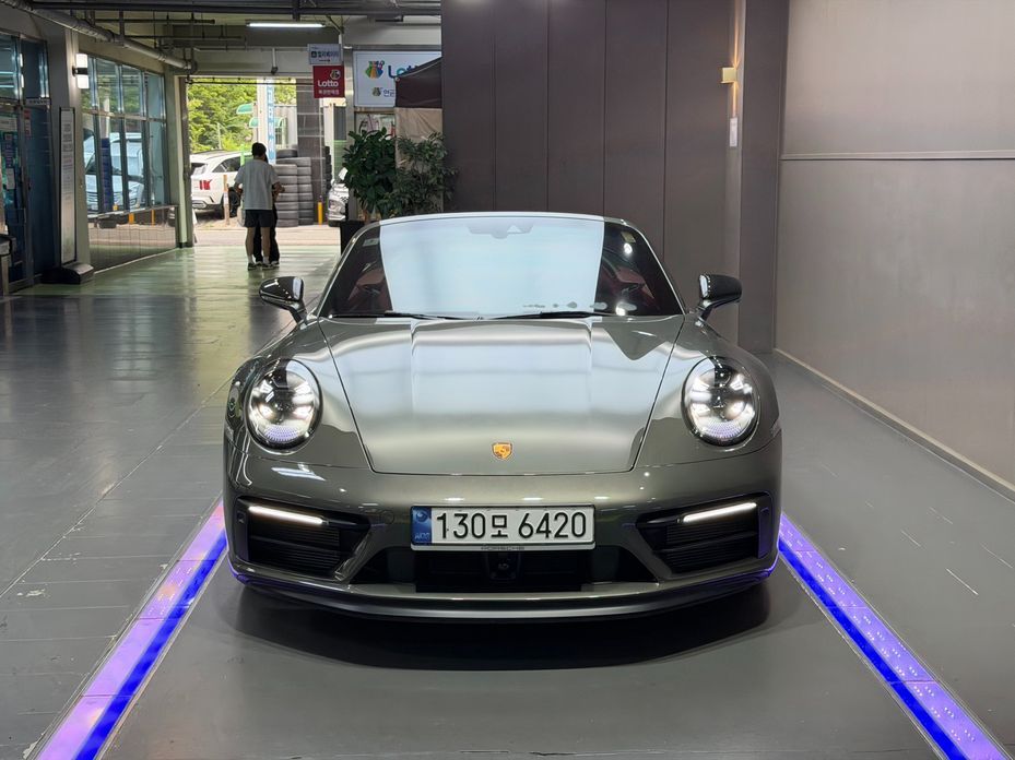 Porsche 911 2023