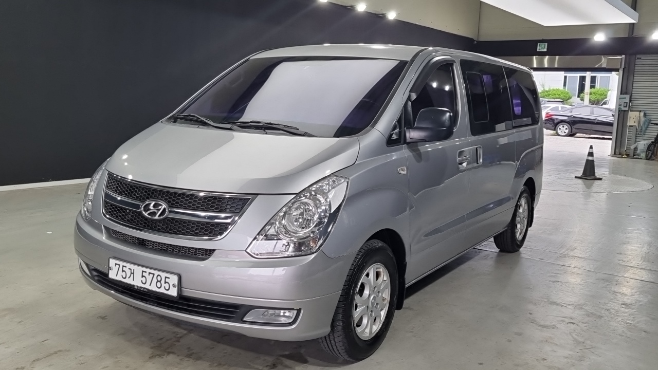 Hyundai Starex 2016