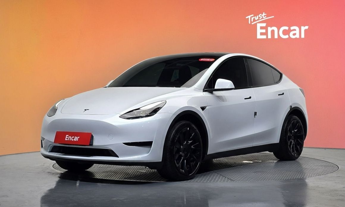 Tesla Model Y 2023