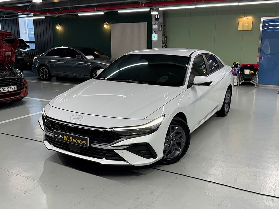 Hyundai AVANTE 2024